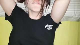 Секс пьяной тёлки с коллегой с мастурбацией до сквирта и еблей большим пенисом